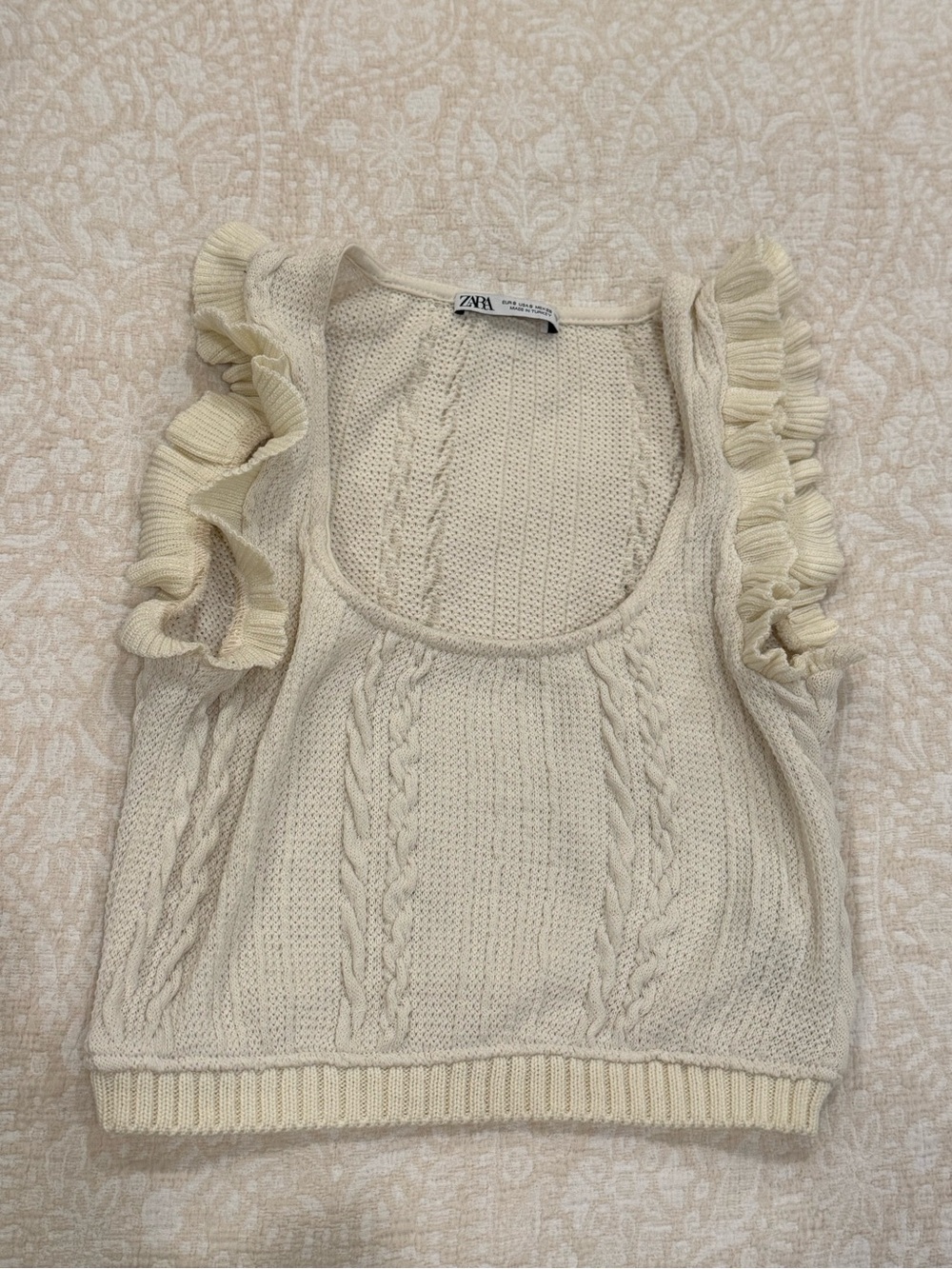 Zara Cream Cable Knit Ruffle Sleeve Sweater Vest Size Small